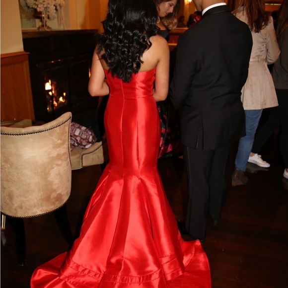 Red Prom dress from Glitterati - Picture 2 of 2